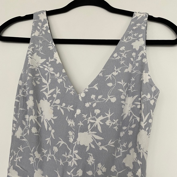 Wilfred Ecoulement V Jumpsuit in Pearl Grey / White - Picture 7 of 11